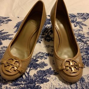 Tory Burch pumps